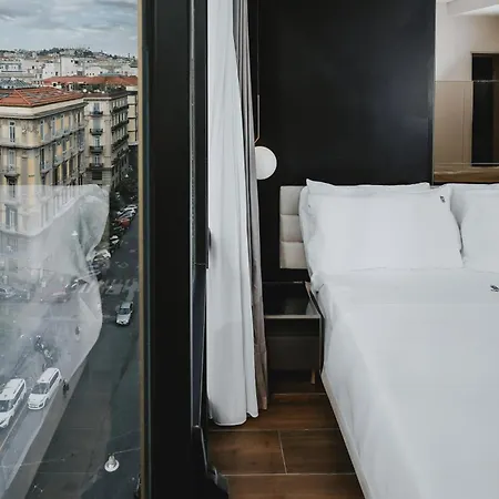 Hotel Poetica Boutique Sky 4*