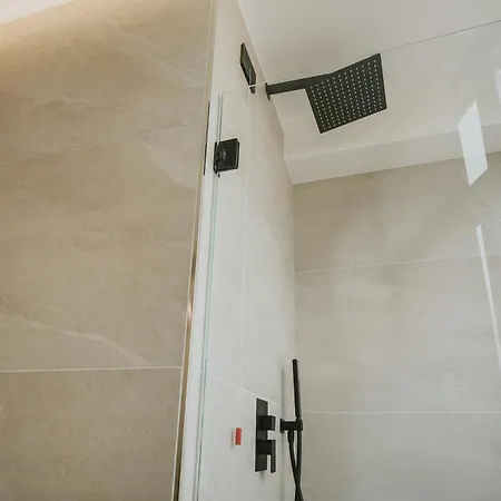 Poetica Boutique Sky Νάπολη