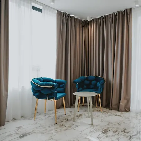 Poetica Boutique Sky 4*