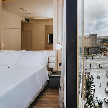 Poetica Boutique Sky Hotel 4*