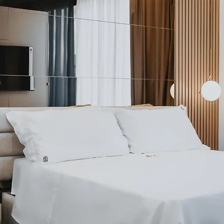 Poetica Boutique Sky 4*