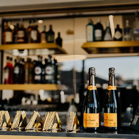 Ξενοδοχείο Poetica Boutique Sky