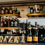 Hotel Poetica Boutique Sky