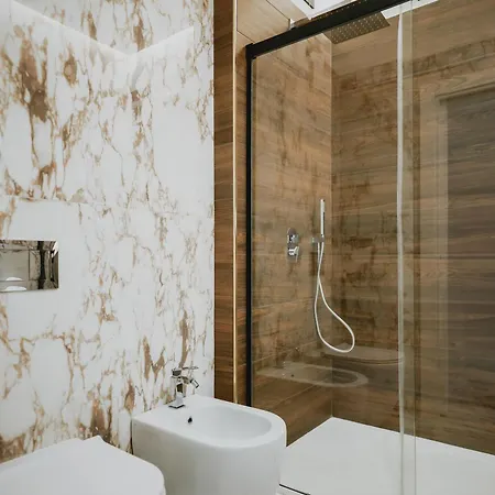 Poetica Boutique Sky Hotell 4*
