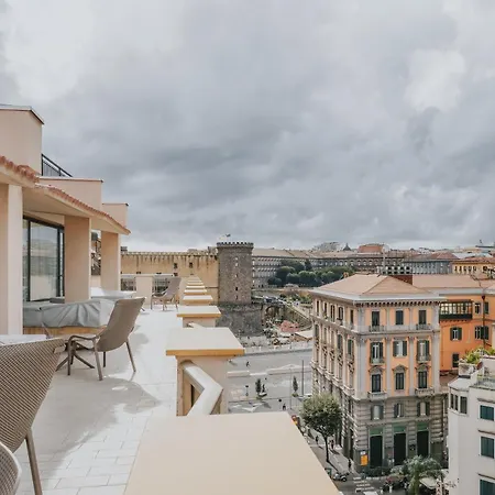Poetica Boutique Sky 4* Neapel